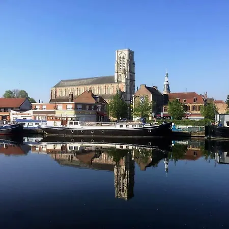 La Bigoudene Úszó hotel Wambrechies